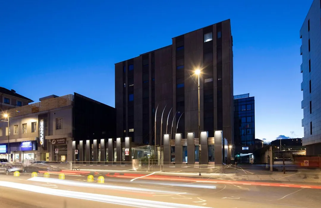 Best Western Plus Executive Hotel&Suites-1